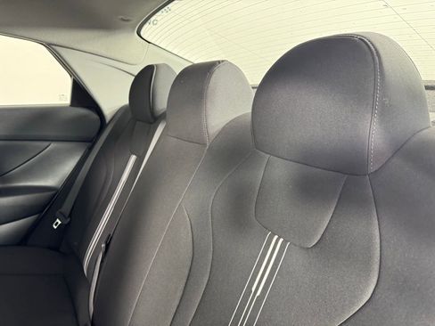 Used 2024 Hyundai Elantra SEL image 24