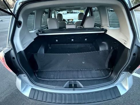 Used 2017 Subaru Forester 2.5i Limited w/ Protection Package #2 image 9
