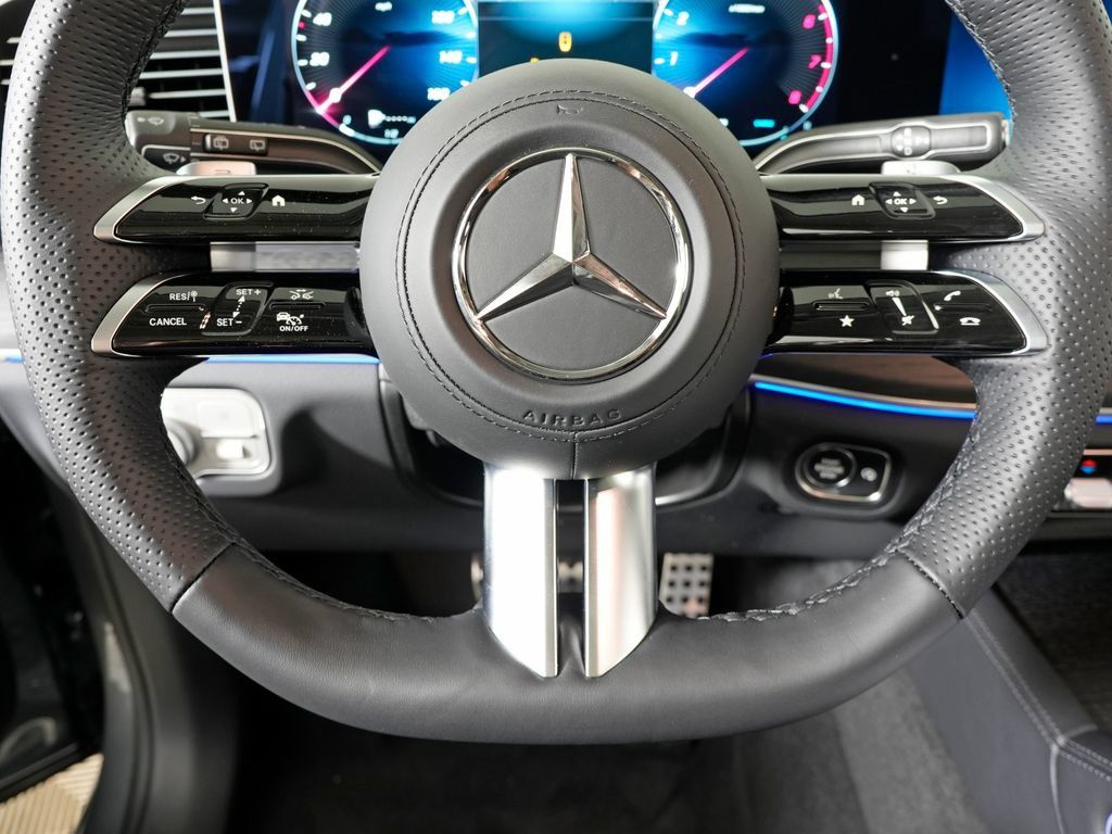 Used 2026 Mercedes-Benz GLS 450 4MATIC image 16