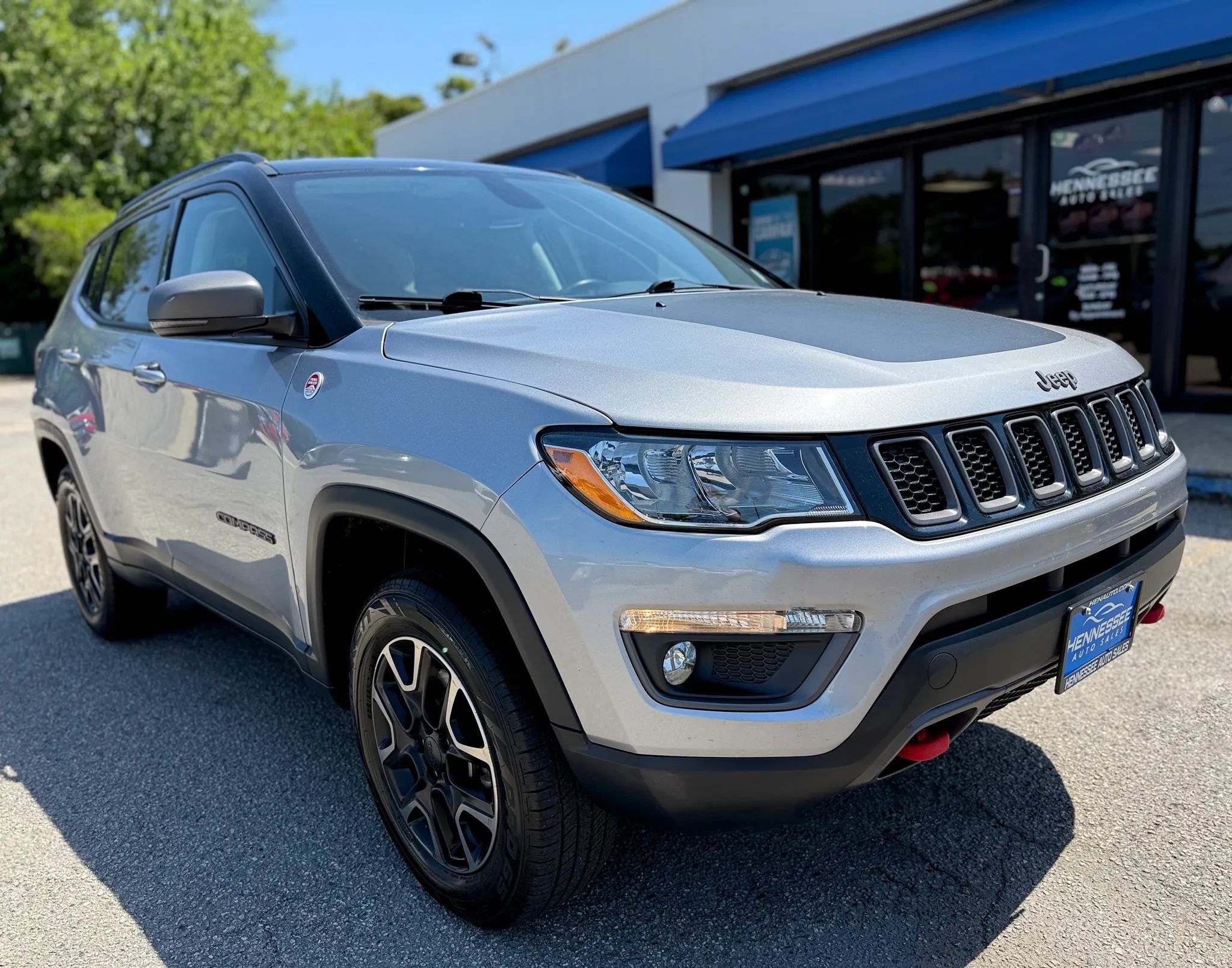 Used 2019 Jeep Compass Trailhawk w/ Cold Weather Group AWD/4WD image 20