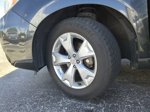 Used 2015 Subaru Forester 2.5i Premium AWD/4WD image 30