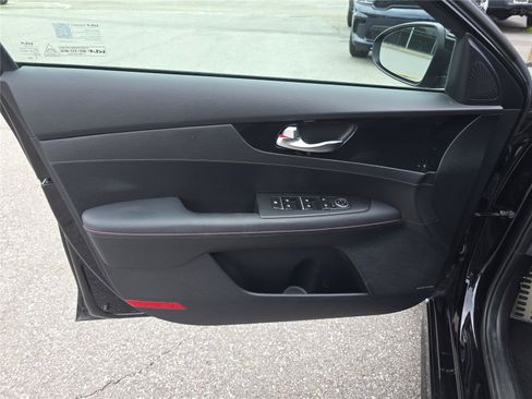Used 2022 Kia Forte GT FWD image 18