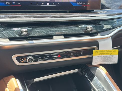 New 2026 BMW X6 xDrive40i image 25