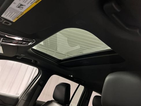 Used 2024 Jeep Grand Cherokee Altitude image 22