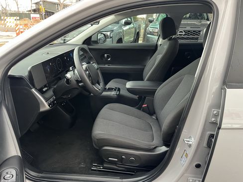 Used 2025 Hyundai Ioniq 5 SE image 13