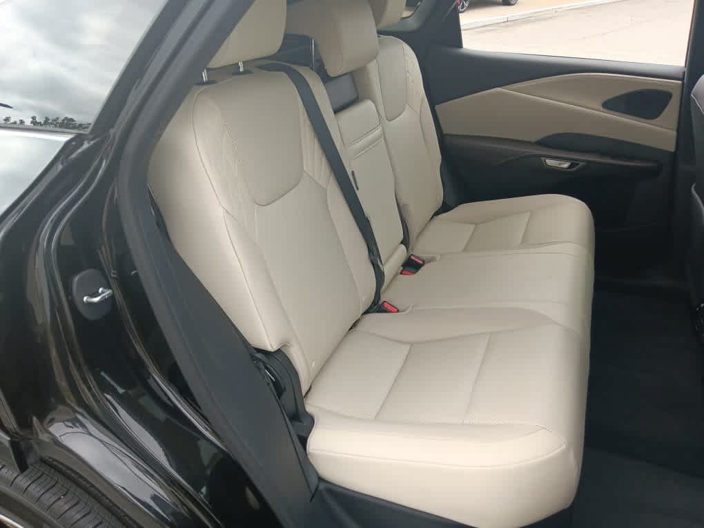 Used 2024 Lexus RX 350 Premium w/ Accessory Package (Z1) AWD/4WD image 18