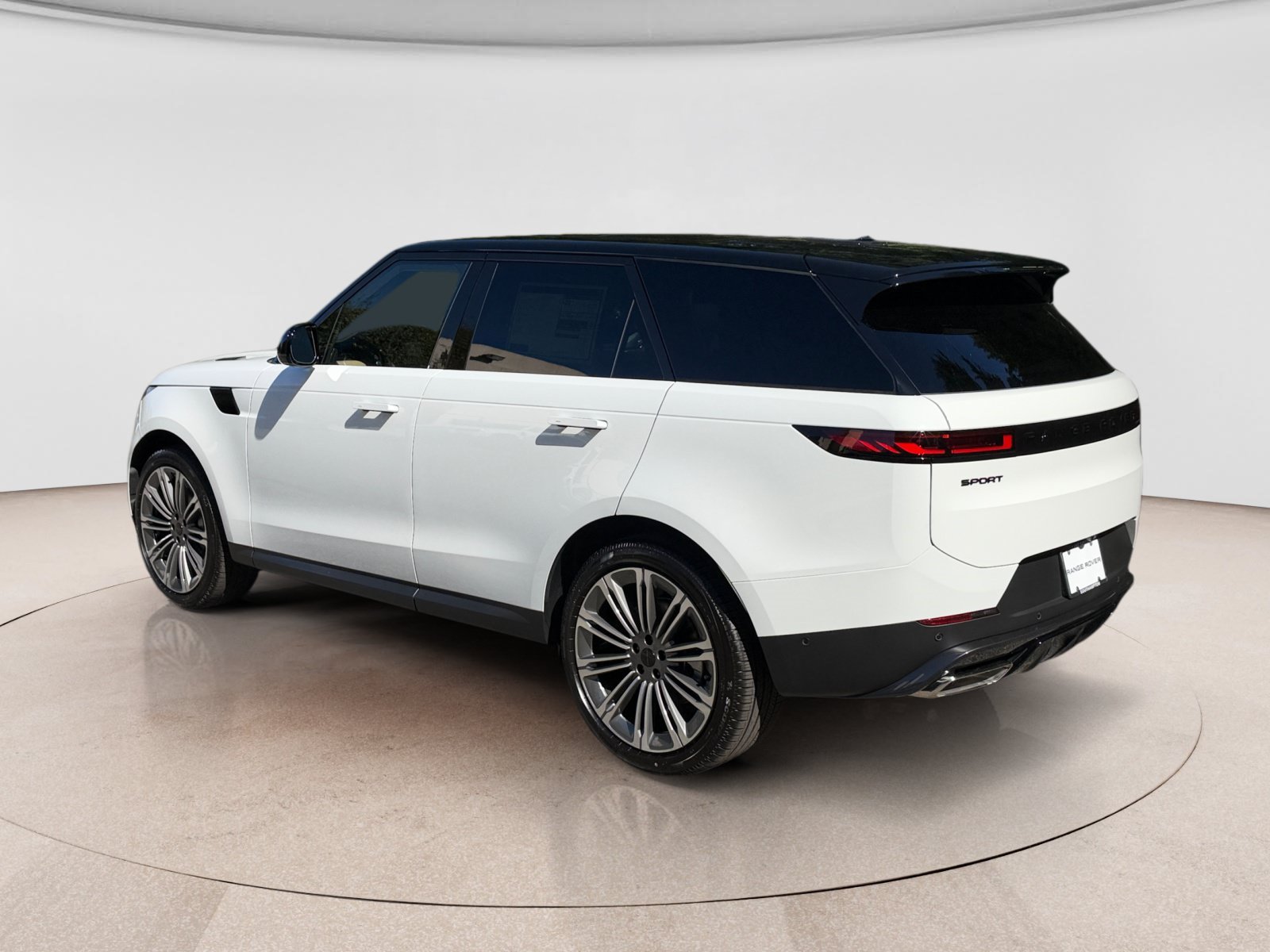 New 2027 Land Rover Range Rover Sport SE AWD/4WD image 3
