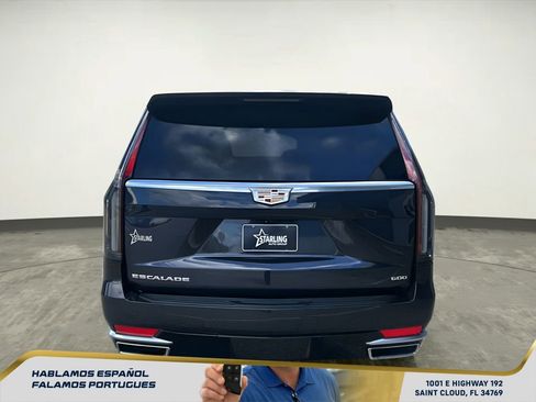 Used 2024 Cadillac Escalade ESV Premium Luxury AWD/4WD image 5