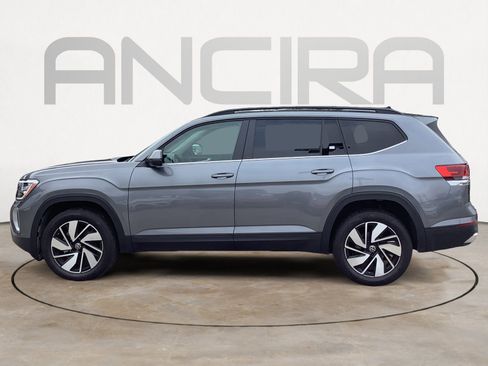 New 2025 Volkswagen Atlas SE FWD image 5