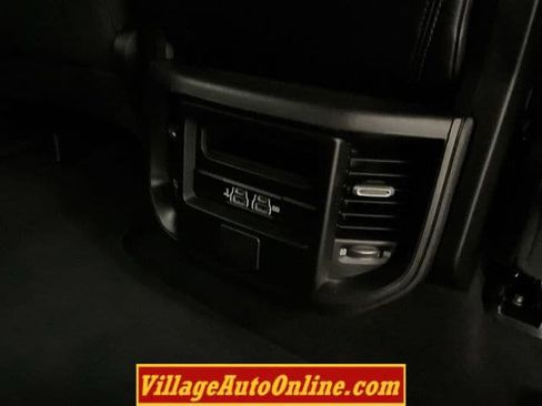 Used 2019 RAM 1500 Big Horn image 32