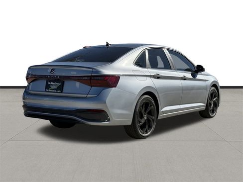 New 2026 Volkswagen Jetta SE image 5
