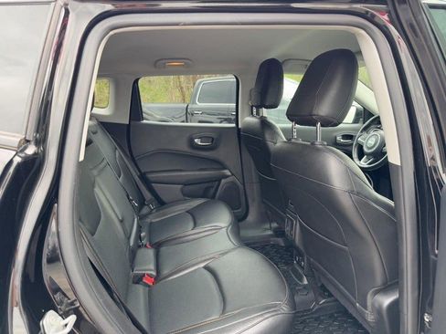 Used 2020 Jeep Compass Limited AWD/4WD image 10