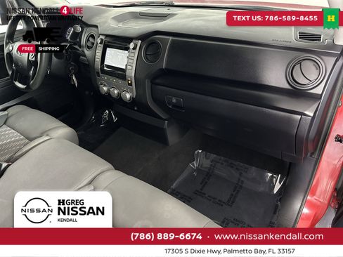 Used 2018 Toyota Tundra SR image 33