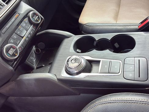 Used 2021 Ford Escape Titanium w/ Titanium Elite Package FWD image 12