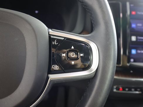 Used 2023 Volvo XC60 B5 Plus w/ Climate Package image 47