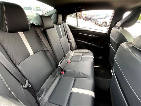 Used 2025 Toyota Camry SE image 19