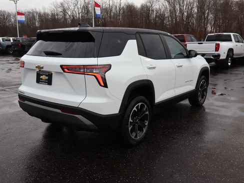 New 2026 Chevrolet Equinox LT image 29