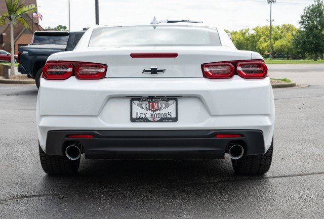 Used 2022 Chevrolet Camaro LT RWD image 5