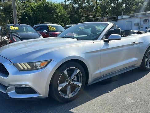 Used 2015 Ford Mustang Convertible w/ Equipment Group 051A RWD image 15
