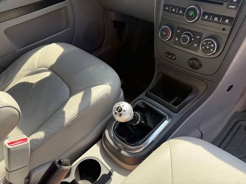 Used 2010 Chevrolet HHR LT FWD image 25