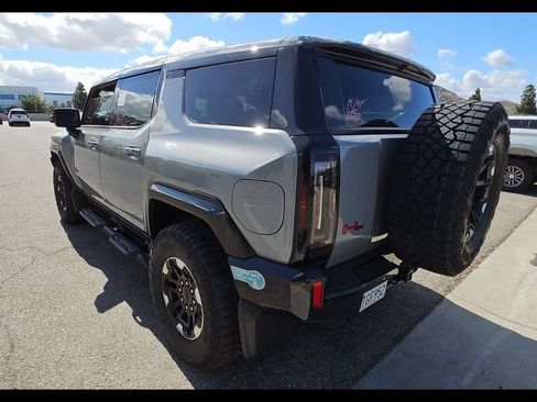 Used 2025 GMC Hummer EV 3X w/ Extreme Off-Road Package AWD/4WD image 4