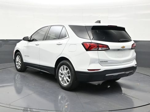 Used 2023 Chevrolet Equinox LT FWD image 3