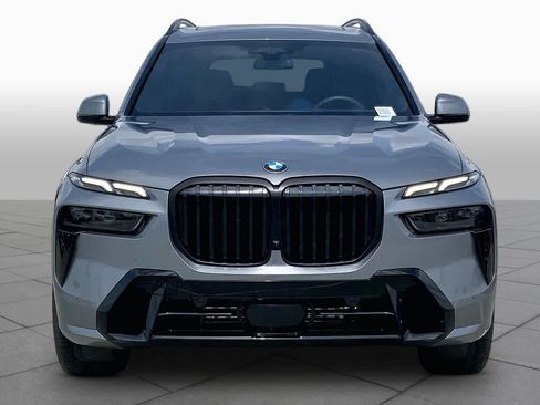 Used 2026 BMW X7 xDrive40i w/ M Sport Package AWD/4WD image 6