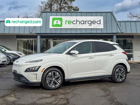 Used 2023 Hyundai Kona Limited image 1