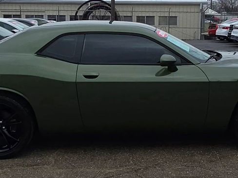 Used 2018 Dodge Challenger SXT Plus image 2