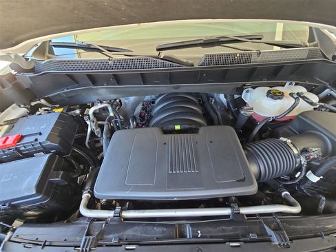 Used 2025 Chevrolet Silverado 1500 LTZ AWD/4WD image 30