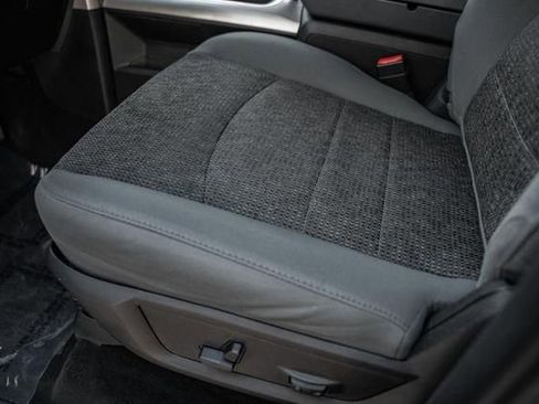 Used 2017 RAM 2500 Big Horn image 35