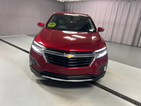 Used 2024 Chevrolet Equinox LT w/ LPO, Floor Liner Package FWD image 2