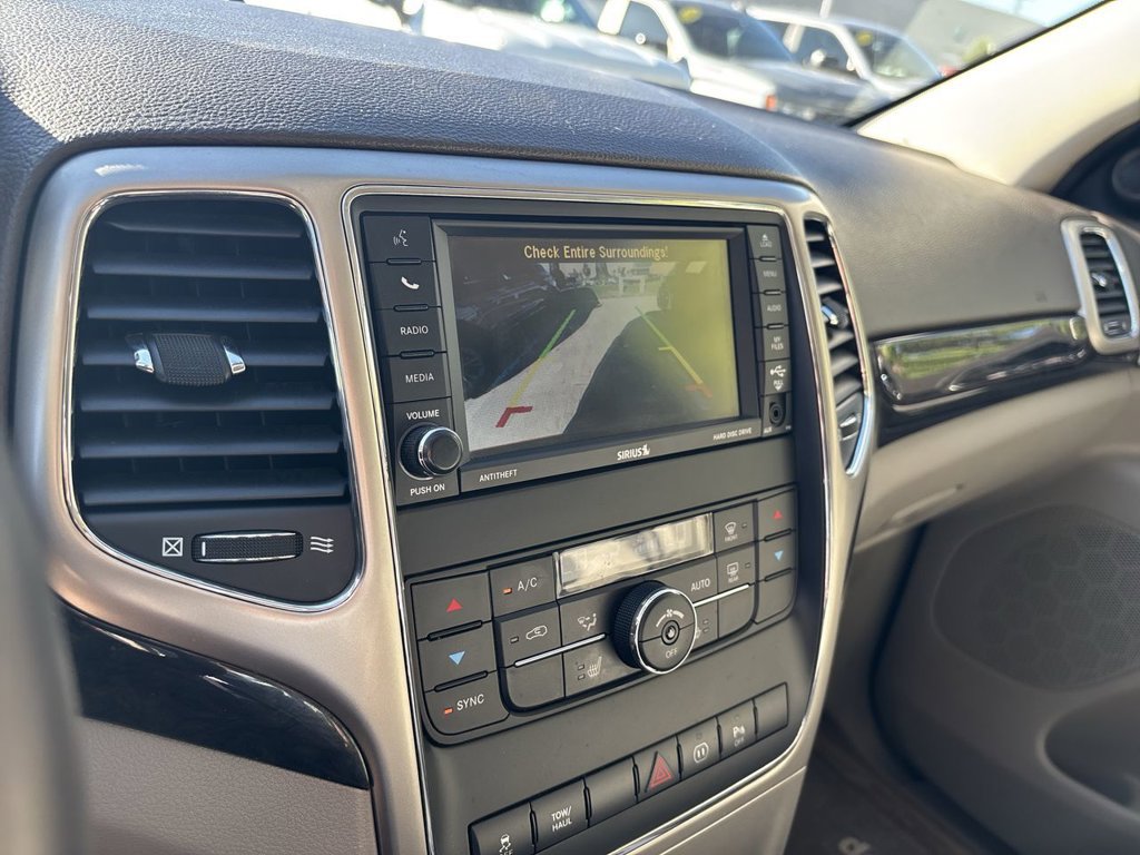 Used 2012 Jeep Grand Cherokee Laredo AWD/4WD image 20