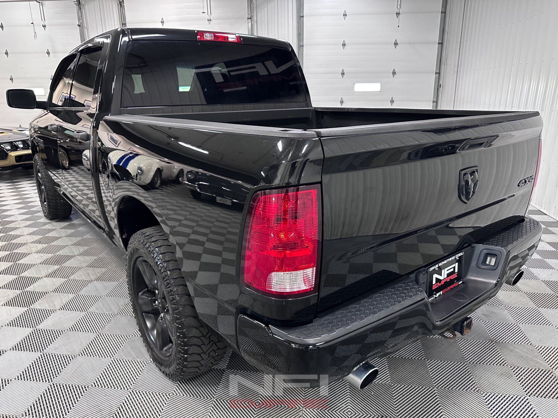 Used 2016 RAM 1500 Express w/ Black Ram 1500 Express Group AWD/4WD image 10