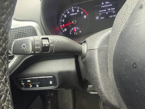 Used 2021 Kia Soul GT-Line FWD image 16