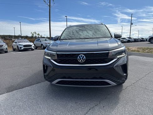 Used 2022 Volkswagen Taos SE image 6