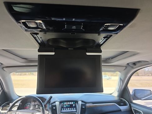 Used 2020 GMC Yukon Denali w/ Denali Ultimate Package image 16