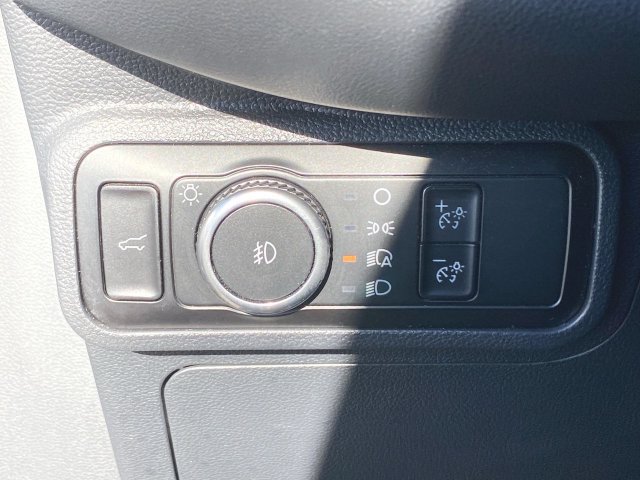 Used 2025 Ford Explorer ST-Line w/ ST-Line Street Pack AWD/4WD image 17