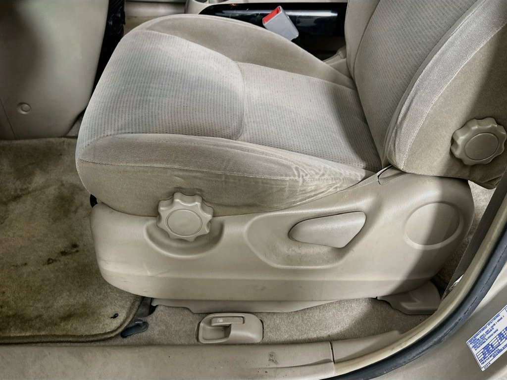 Used 2004 Toyota Sienna LE FWD image 9