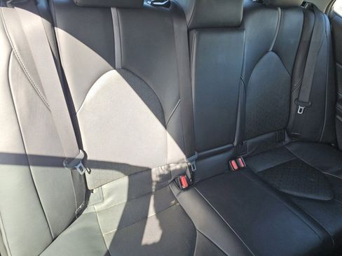 Used 2018 Toyota Camry XSE image 25