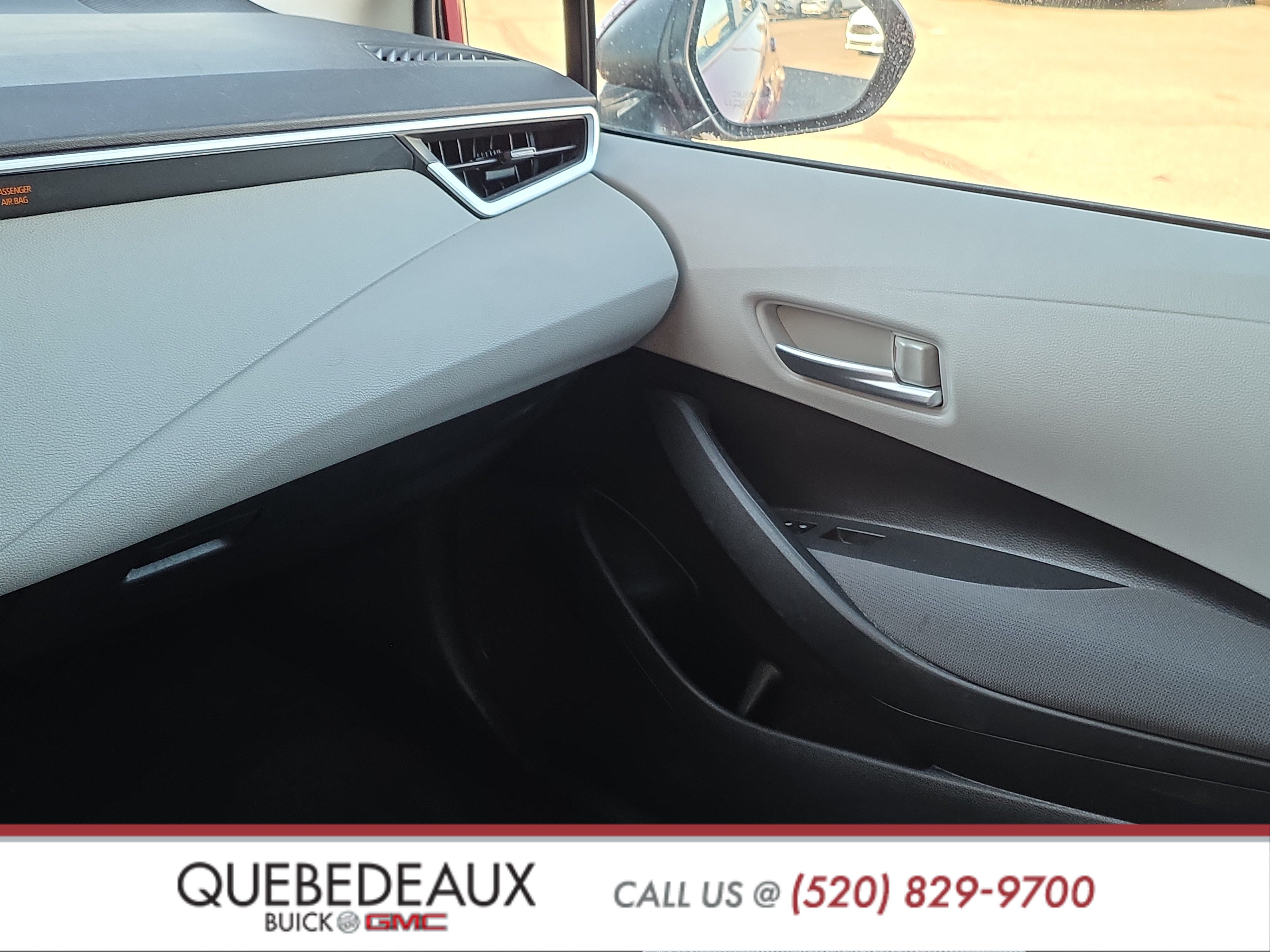 Used 2020 Toyota Corolla LE FWD image 12