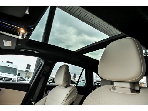 New 2026 Mercedes-Benz GLC 300 4MATIC image 8