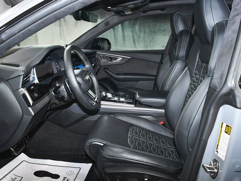 Used 2023 Audi RS Q8 w/ Black Optic Package AWD/4WD image 58