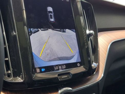 Certified 2023 Volvo XC60 B5 Plus image 26