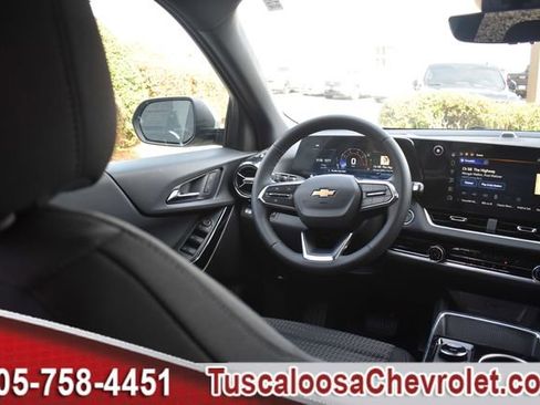 New 2026 Chevrolet Equinox LT w/ Safety and Technology Package image 17