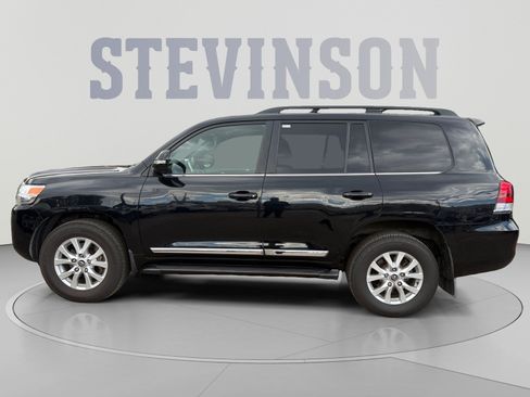 Used 2019 Toyota Land Cruiser AWD/4WD image 2