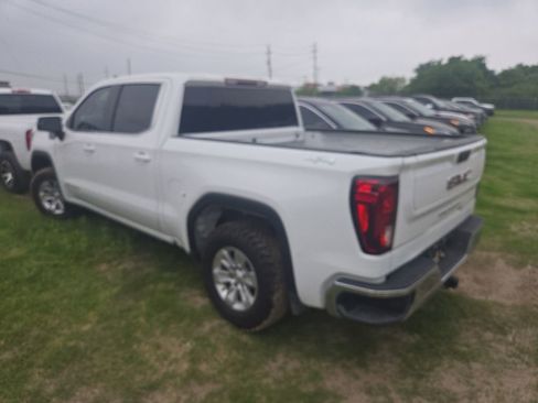 Used 2023 GMC Sierra 1500 SLE AWD/4WD image 2