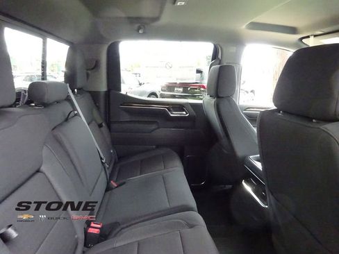 New 2026 GMC Sierra 1500 Elevation image 23