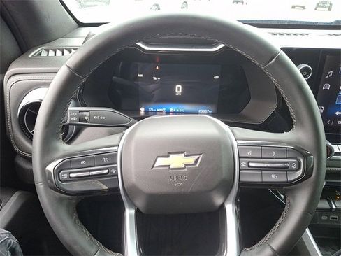 Used 2023 Chevrolet Colorado LT w/ LT Convenience Package II image 19