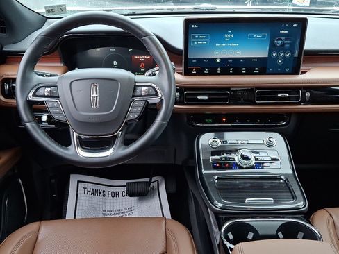 Certified 2023 Lincoln Nautilus Reserve AWD/4WD image 12